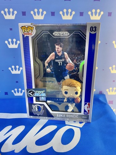 FUNKO POP<NBA>達拉斯獨行俠盧卡·當錫(Slam雜誌封面背景盒)-No.3